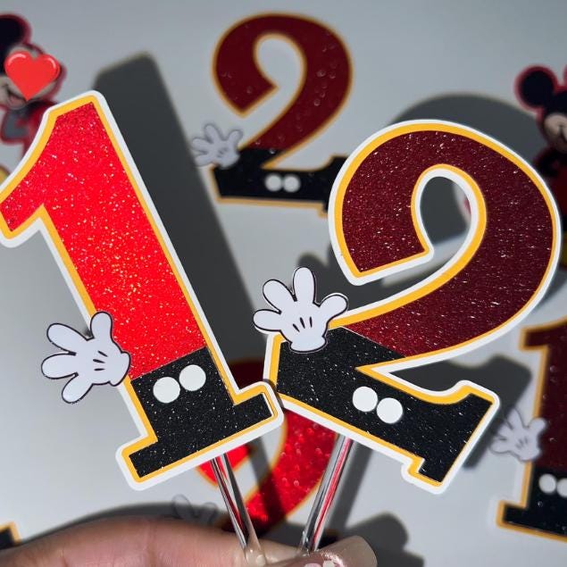 Mickey & Minnie Cupcake Toppers 24pk